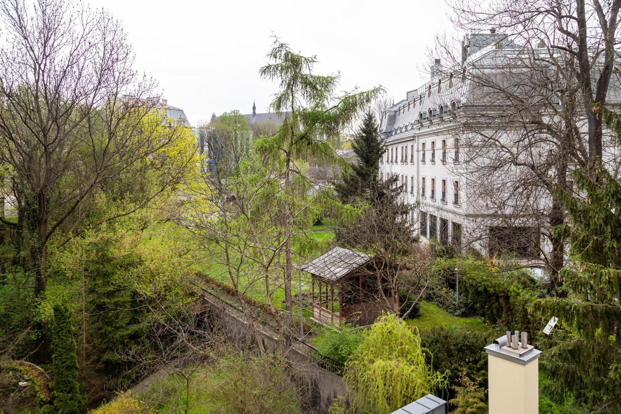 Househost : Sarego Street Krakow